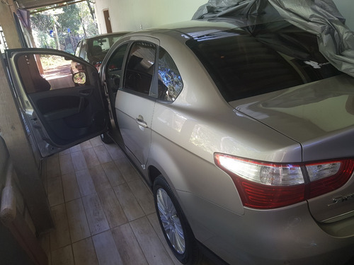 Grand Siena 1.6 2015