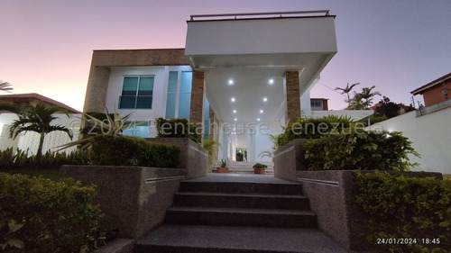 Se Vende Espectacular Casa En Loma Linda #24-5634 Pm