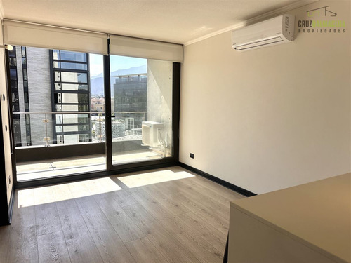 Departamento En Venta De 1 Dorm. En Lo Barnechea