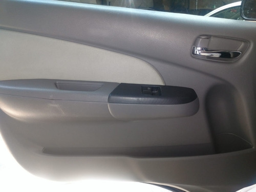 Imagen 8 de 14 de Nissan Urvan 15 Pasajeros 2019 Paq Seguridad
