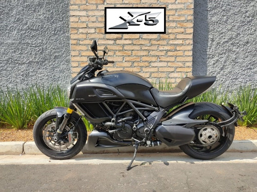 Imagem 4 de 12 de Ducati Diavel Dark 2016