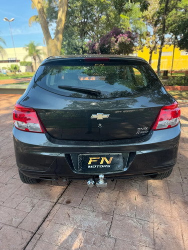 Chevrolet Onix 1.0 MPFI LS 8V FLEX 4P MANUAL