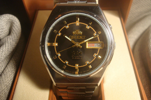 Bellisimo Reloj Orient Automatico 1970 Minimo Uso Unico Joya Acero Acero Negro Combinado Con Dorado (Usado)