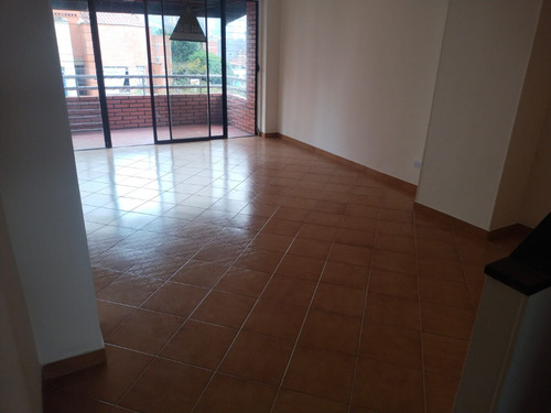 Apartamento Para Arriendo En Laureles Ac-62693