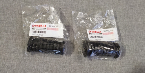 Cauchos Reposapiés Yamaha V80/rx100/rx115