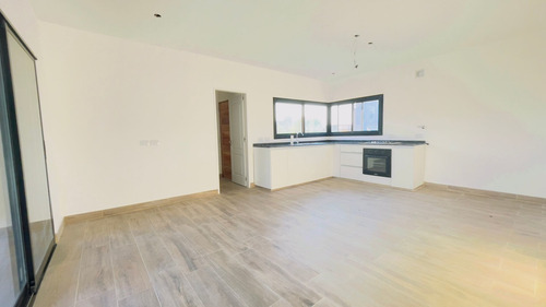 Imagen 25 de 30 de Casa 4 Ambientes Venta Santa Elena Pilar Del Este