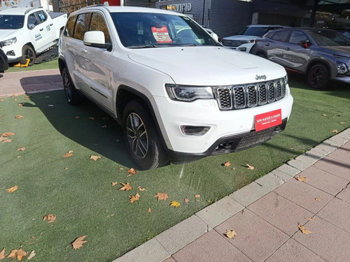 Jeep Grand Cherokee Laredo 4X2 3.6L