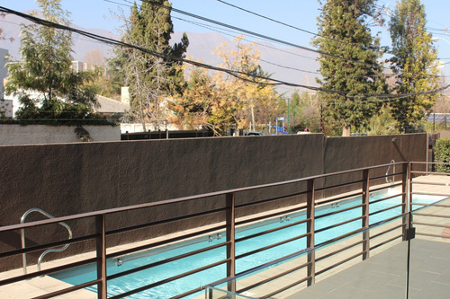 Triplex Con Amplios Espacios Y Modernas Comodidades