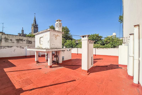 Venta Casa 3 Dormitorios Estilo Francés Con Patio Terraza Y Garage Almagro