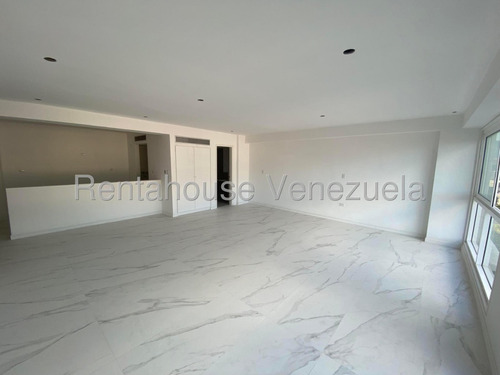 Apartamento Remodelado En Venta, Urb. Las Mercedes