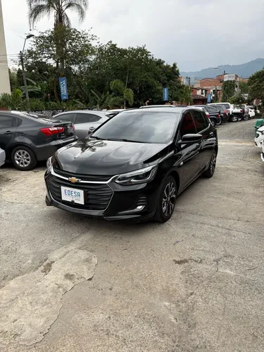 Chevrolet Onix 1.0T Premier Hatch At