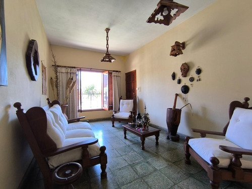 Casa En Remedios De Escalada