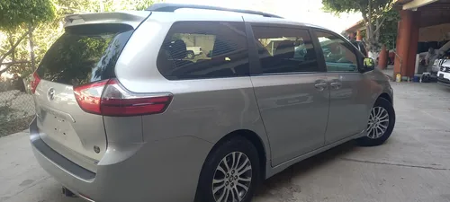 Toyota Sienna 3.5 Xle At