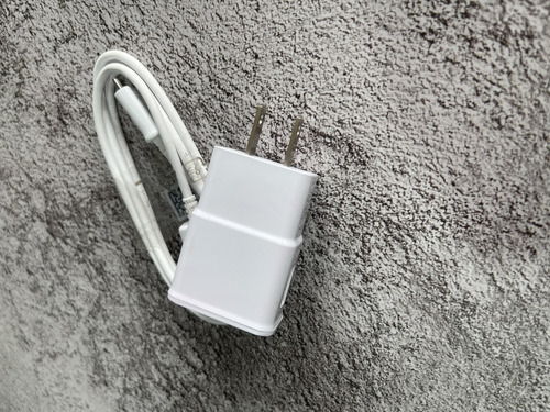 Cargador Viajero Cable V8 2.1a Carga Rapida Cel Y Tablet