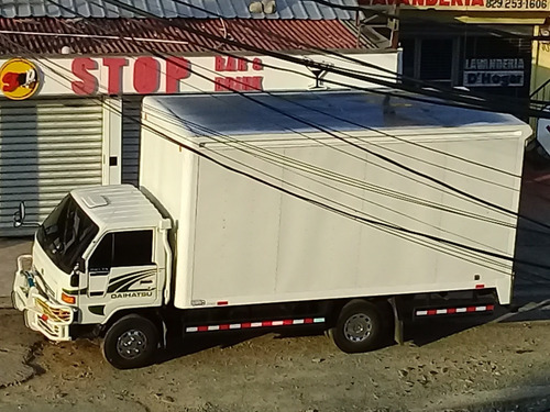 Imagen 7 de 10 de Camion De Mudanza En Santigo