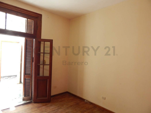 Muy Lindo Ph 3 Amb Con Patio, Terraza- Sin Expensas - Sup. Aerea Propia