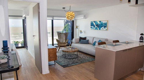 Apto De 1 Dormitorio Con Terraza Sobre Rambla