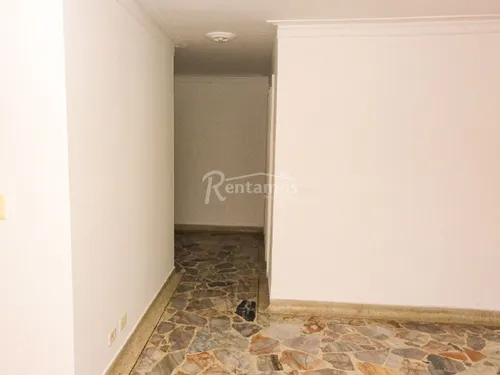Apartamento En Arriendo En Castropol. Cod A776181