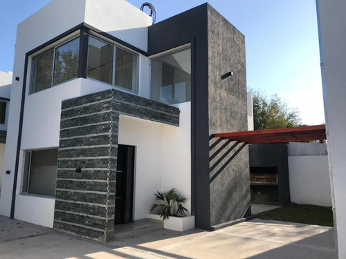 Espectacular Oportunidad Venta Casa A Estrenar - Ituzaingó Norte