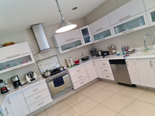 Se Vende Casa En Centro Sur, Claustros De Las Misiones, 4 Recamaras, 4.5 Baños..