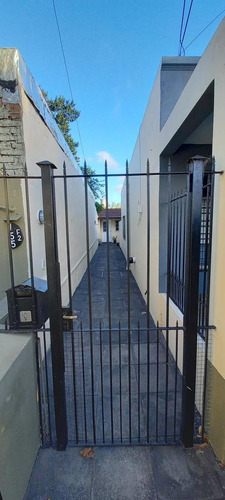 Imagen 2 de 15 de Hermosa Casa Ph 2 Dormitorios Con Gran Parque - Ezpeleta