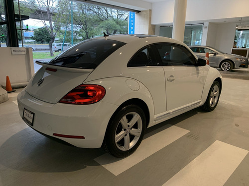 Imagen 10 de 15 de Volkswagen Beetle 2015 2.5 Sport At