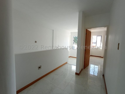 Imagen 7 de 15 de Townhouse En Venta, Monteserino San Diego. 23-14901 Rentahouse