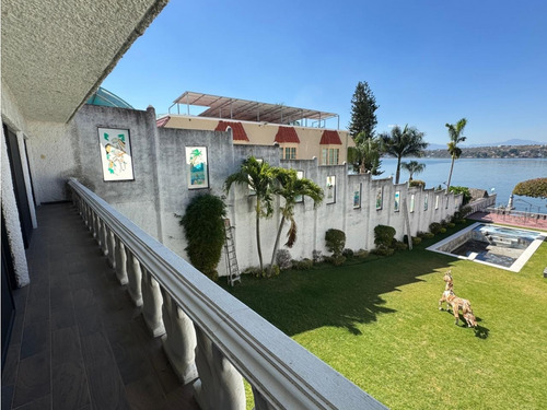 Casa En Renta A Orilla Del Lago Teques Mc.