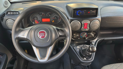 Fiat Doblo 1.8 16v Essence 7l Flex 5p 5 marchas