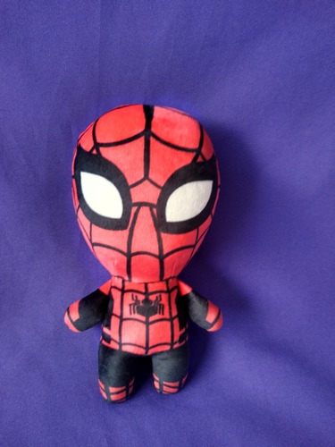 Imagen 1 de 3 de Peluche Spiderman Traje Spiderman Far From Home Spiderverse