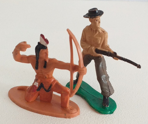 Imagen 1 de 7 de Set X 2 Figuras Oeste Indio Cowboy Soldadito Plastico Retro