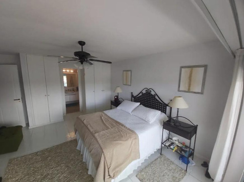 Imagen 8 de 17 de Excelente Apartamento De 2 Dormitorios En Edificio Palm Beach - Playa Mansa