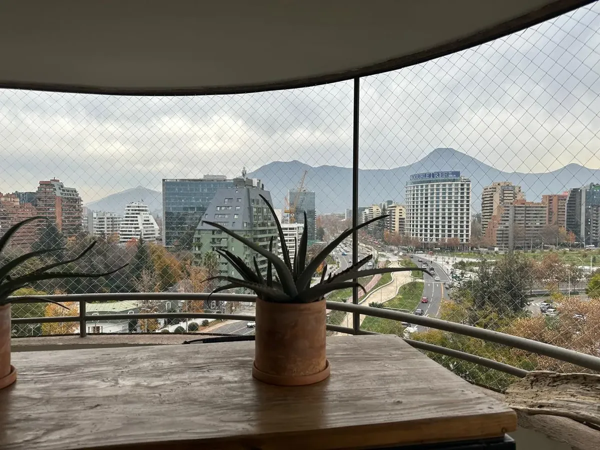 Imagen 2 de 22 de Remodelado Depto Con Vista Despejada, Mall Parque Arauco