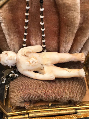 Niño Dios Miniatura Marfil Antiguo En Su Nicho (Usado)