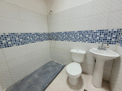 Imagen 7 de 10 de Comodo Town House En La Asuncion