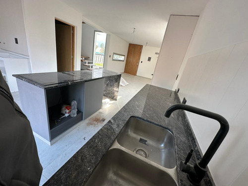 Duplex En Venta. Altura Av. Solano Verá 1075