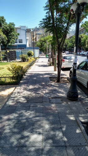 Oportunidad En Calle Seminario Providencia