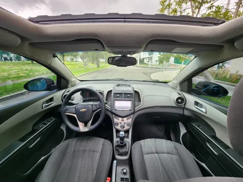 Chevrolet Sonic 1.6 Lt 5 p