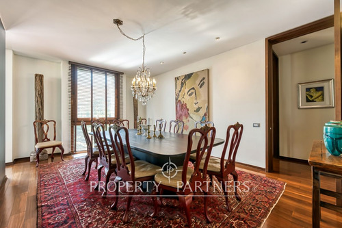 Moderno Penthouse Con Vista Despejada