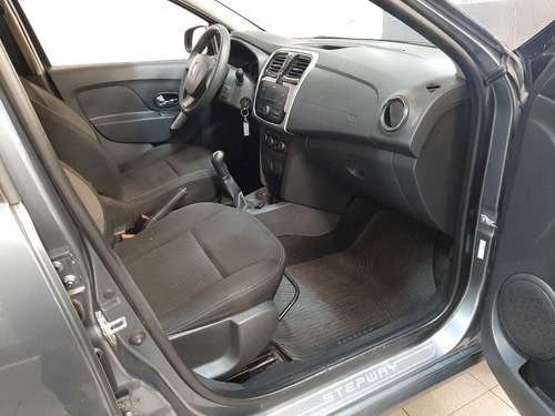 Imagen 5 de 15 de Renault Stepway Expression 1.6 2018