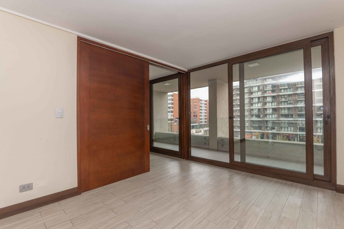 Imagen 2 de 30 de Edificio Av. Las Condes (1 Est. 1 Bod.)- Vista Norte Piso