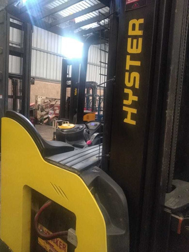 Imagen 7 de 7 de #221 Montacargas Hyster Reach Doble Pasillo Angosto