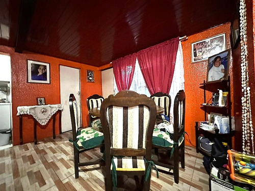Comoda Casa Esquina De 4d+1b+2est En Puente Alto