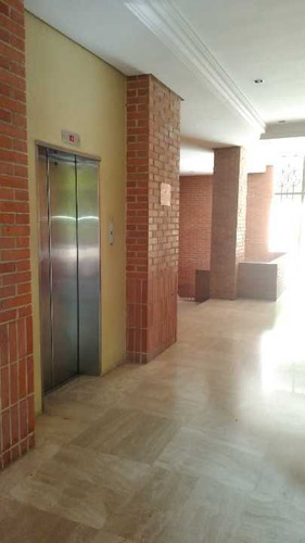 Imagen 13 de 14 de Se Vende Apto 197m2 3h+s/4b/3p Los Palos Grandes