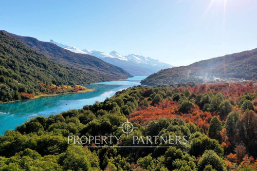 Patagonia, Excepcional Nacimiento Del Rio Baker