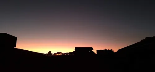 Lindo Sobrado Localizado Em Rua Particular (sem Saída).