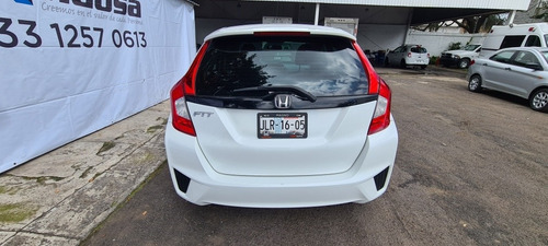 Imagen 7 de 13 de Honda Fit 2015 1.5 Cool Mt