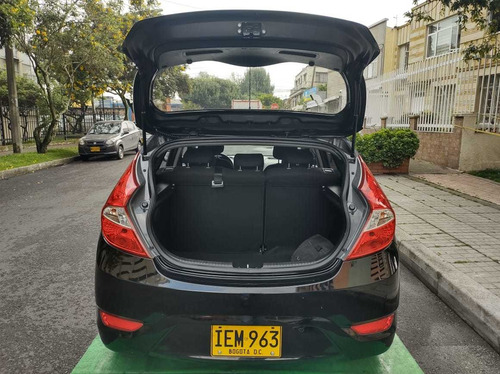 Hyundai I25 Gl 1.4 A/c