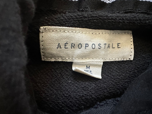 Buzo Hombre Con Capucha Talle M Aeropostale Negro. Impeccabl (Usado)