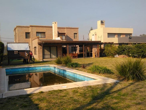 Imagen 27 de 29 de Casa De 3 Dormitorios En Venta Con Pileta Y Galería Hostal Del Sol
